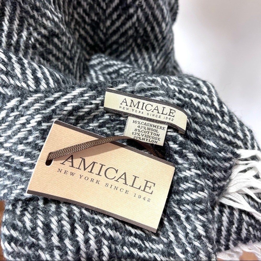 Amicale Cashmere wool blend scarf Herringbone - Picture 4 of 4